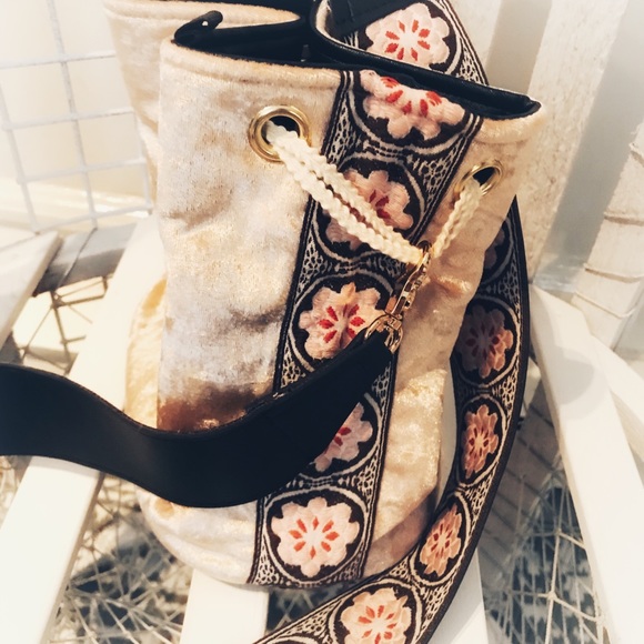 Handbags - Boho embroidered bag